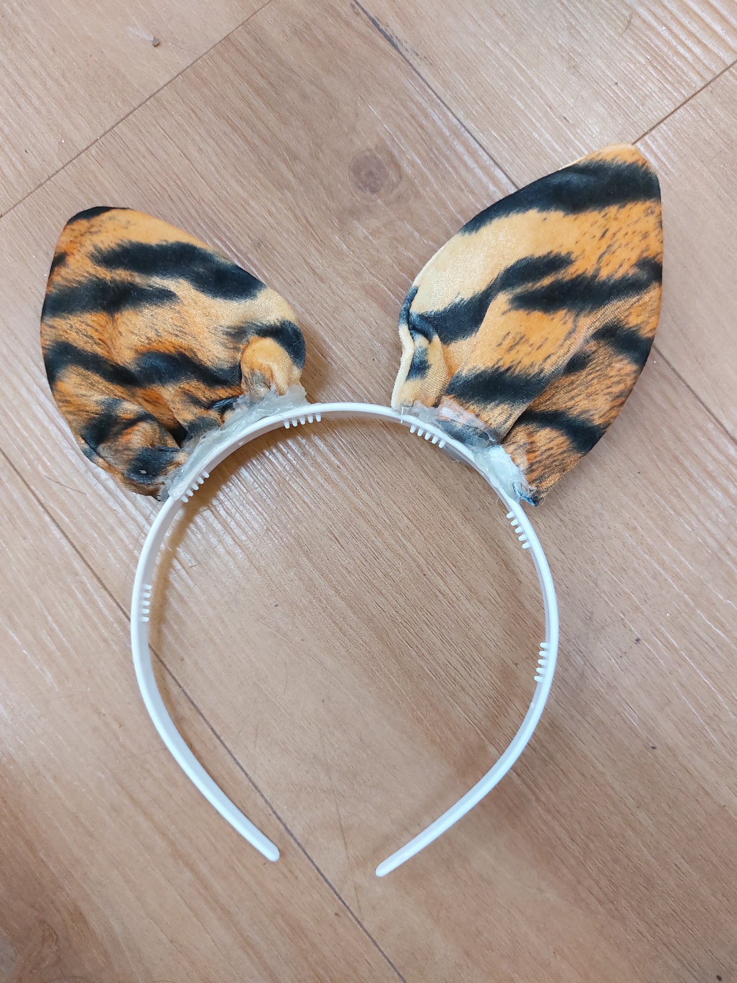 Tiger Ears - Yellow 1