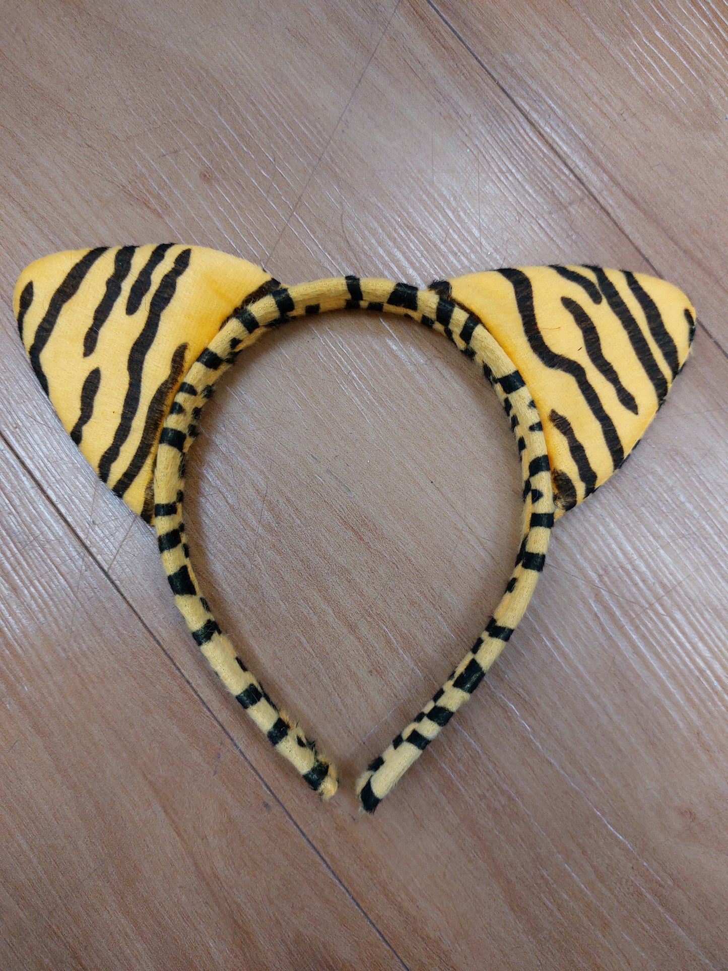 Tiger Ears - Yellow 2